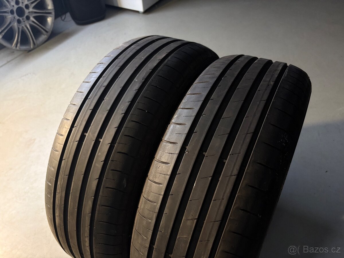 Letní pneu Goodyear 215/55R17 - 2