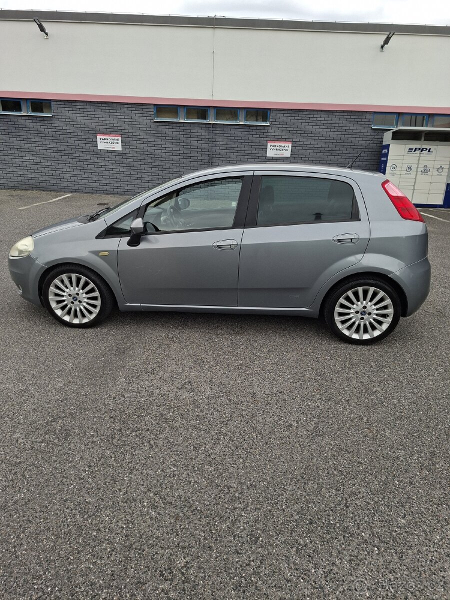 Fiat Grande Punto - 2