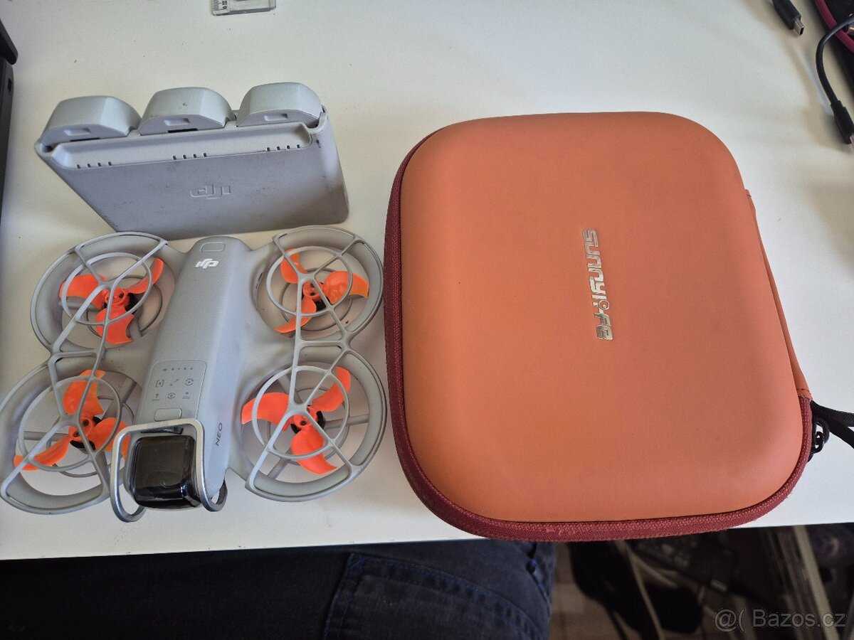 DJI NEO včetně krabičky - 2
