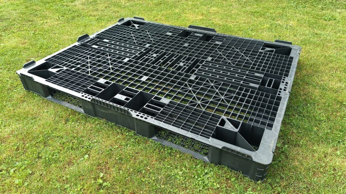 Plastové palety 149x114cm výška 12cm 1000kg - 2