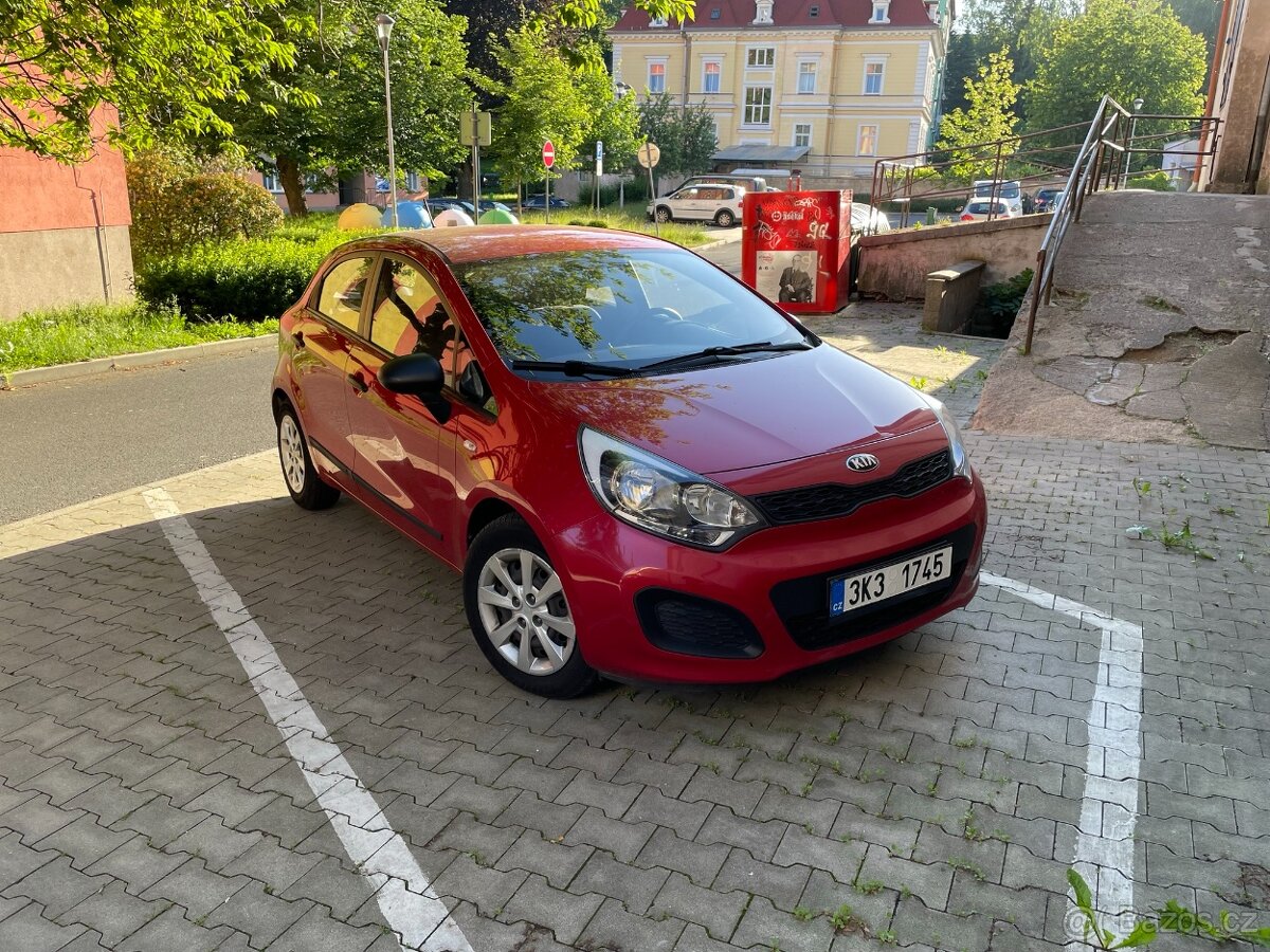 Kia Rio 1.25 CVVT 2013 první majitel - 2