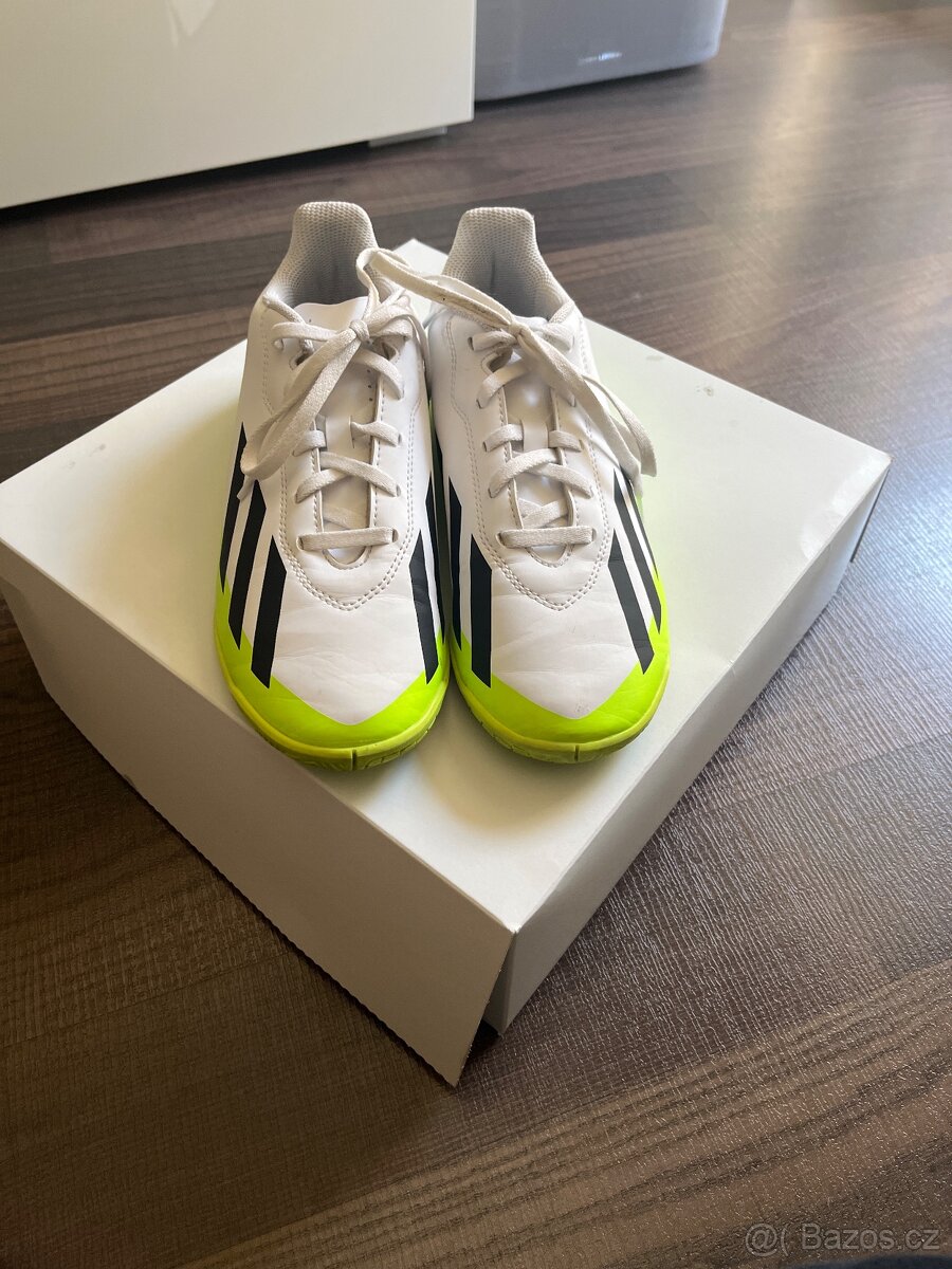Adidas fotbalové boty do haly velikost 38 - 2