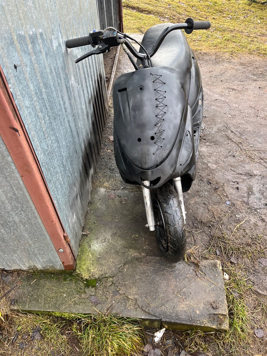 prodam skutr 50ccm 2t - 2