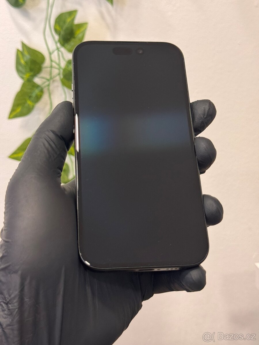 iPhone 15 128GB - zánovní - 2