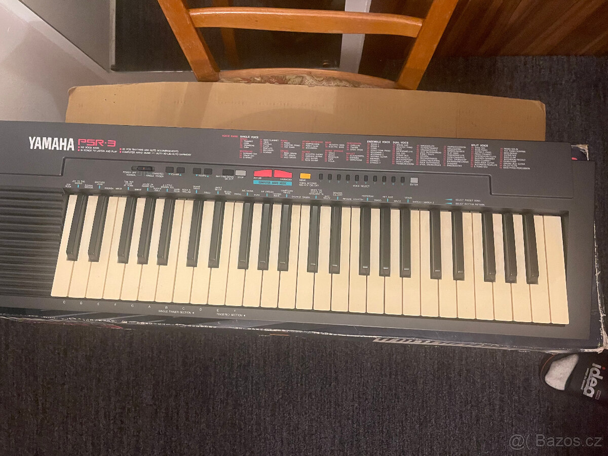 Yamaha PSR-3 - 2