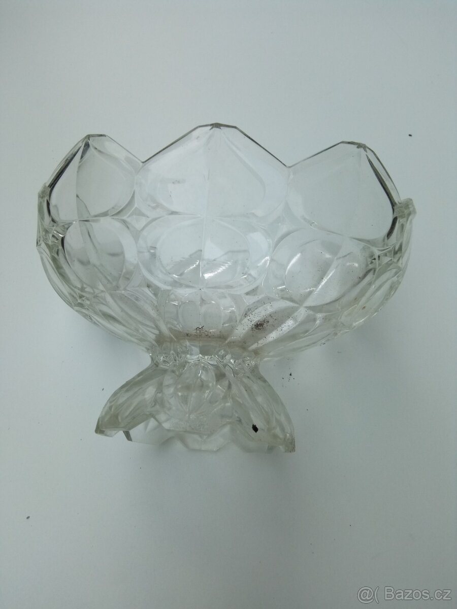 LEVNĚ - Různé broušené sklo - 2