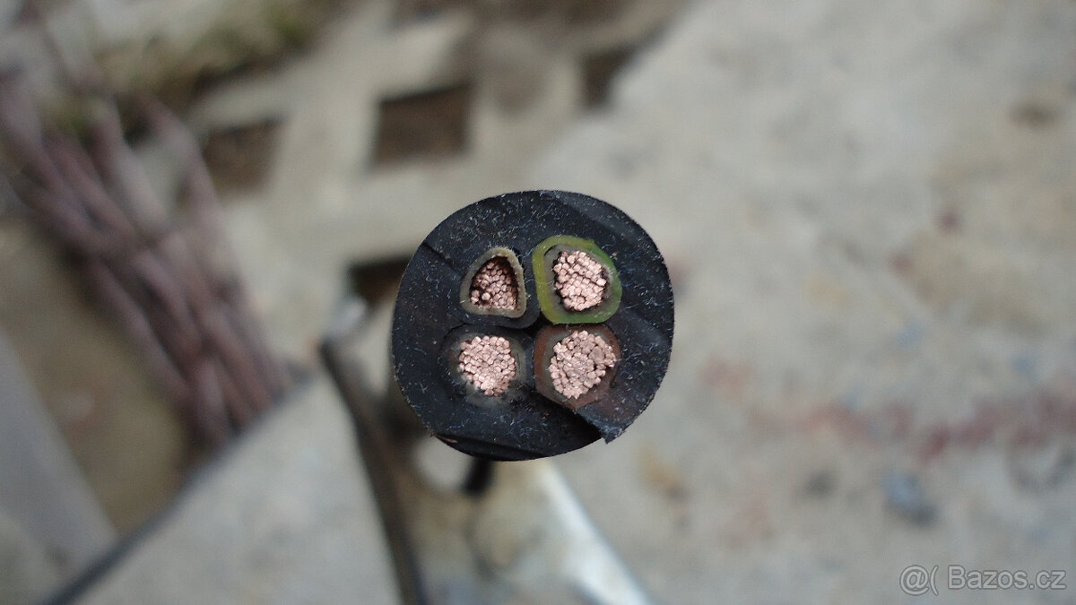 prodám gumový kabel - 2