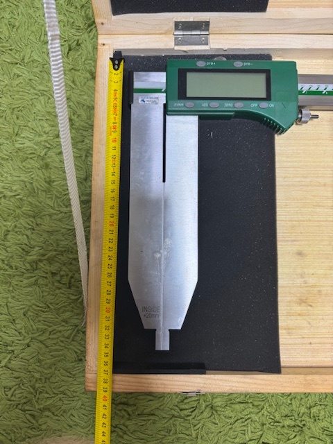 Posuvné digitální měřítko - 2