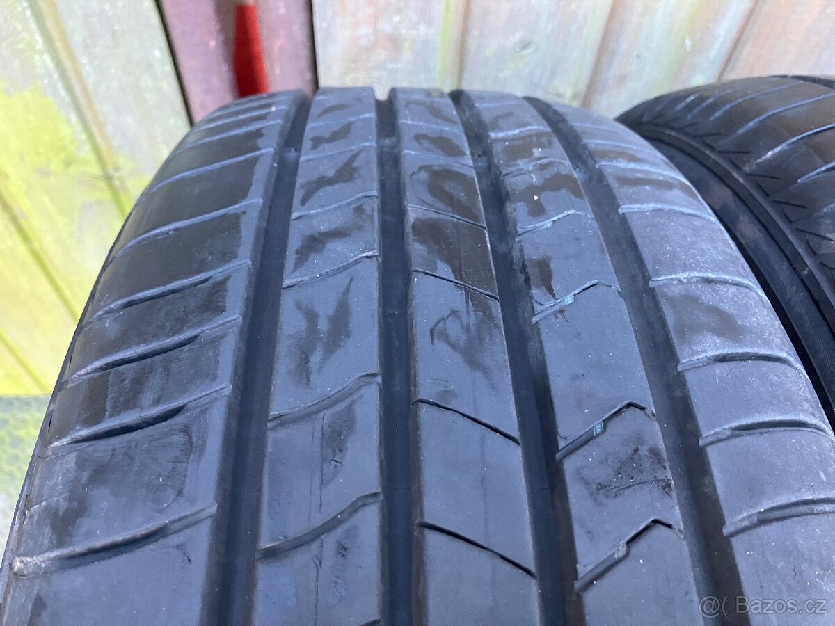 Letní pneu Kumho 215/60R17 96H - 2