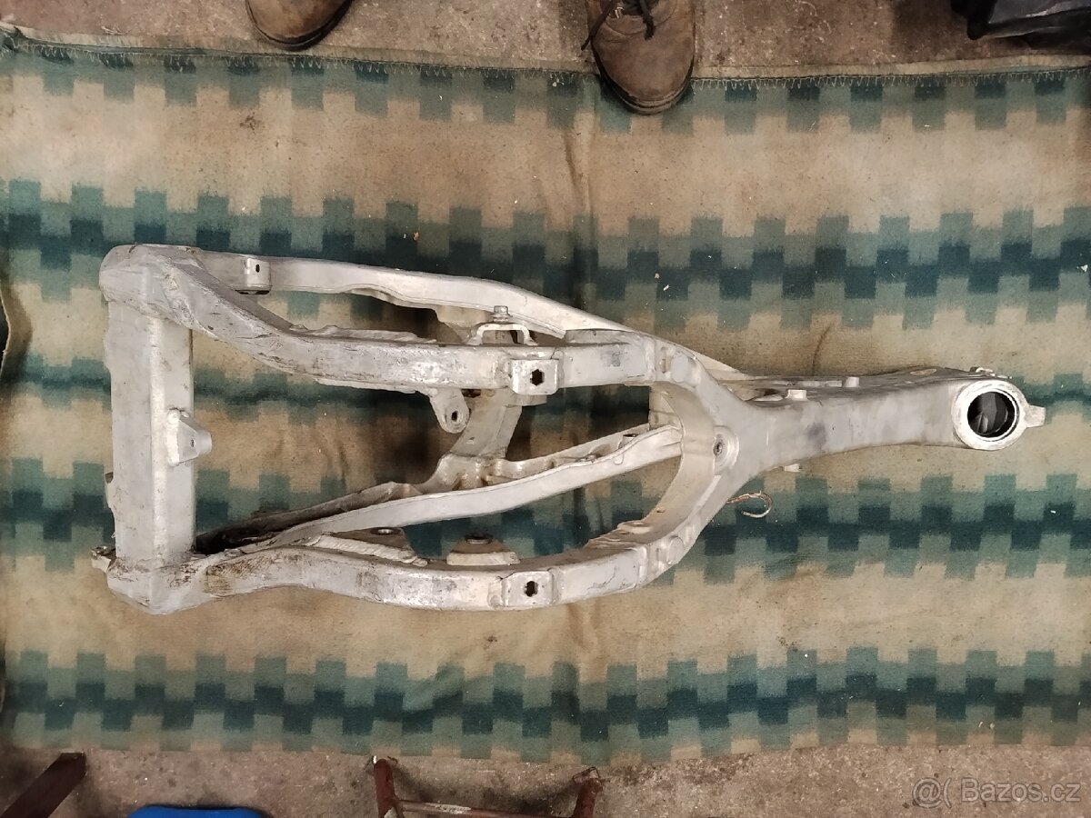 Prodám rám Yamaha YZF250 - 2