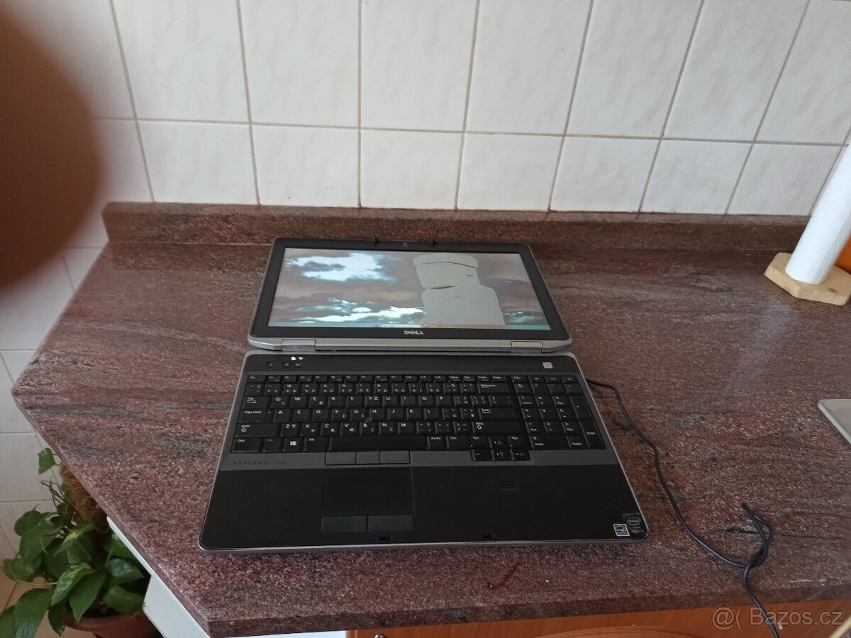 DELL LATITUDE- í5-E6530,Windows11 - 2