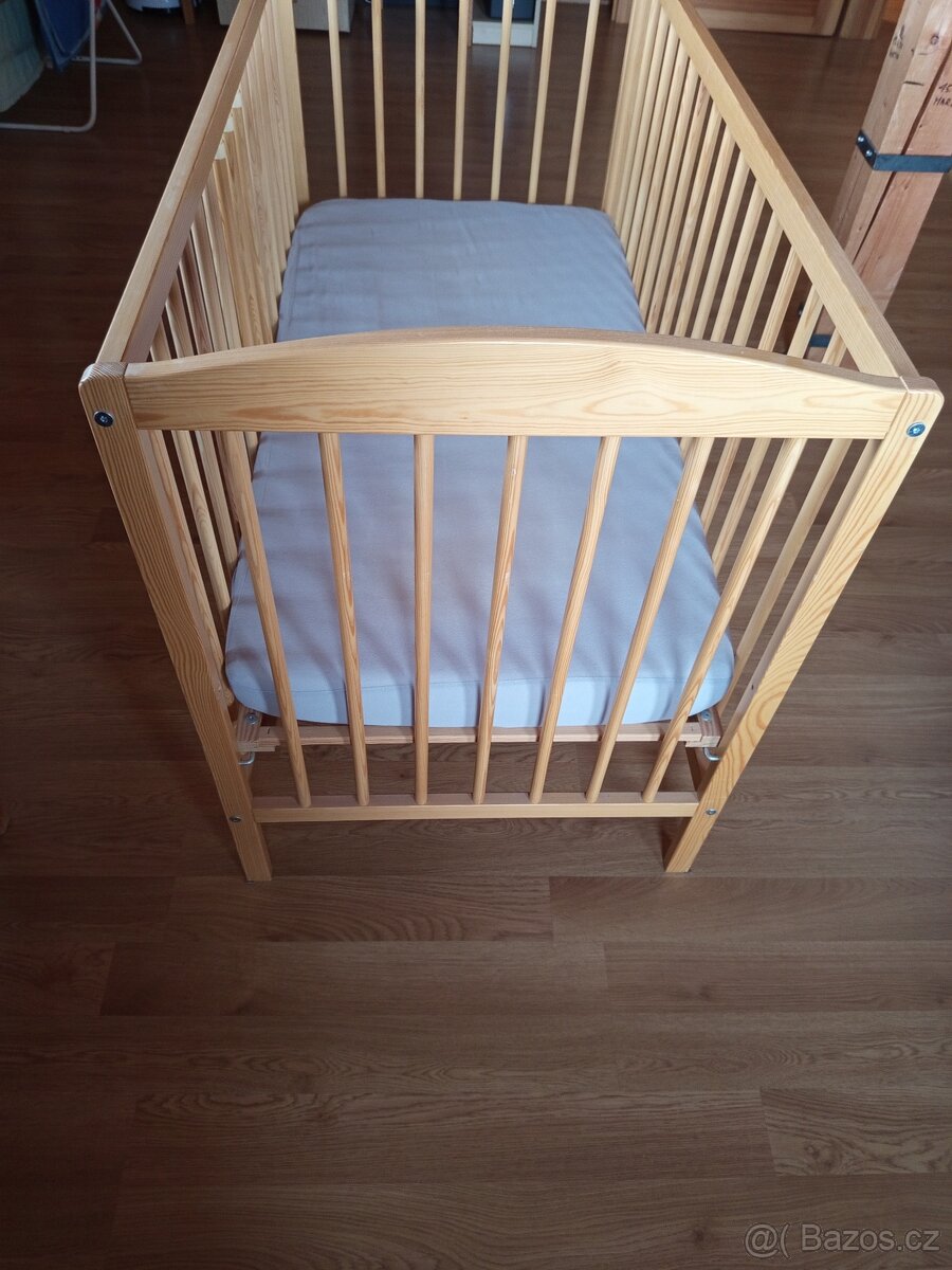 Dětská postýlka masiv - 2