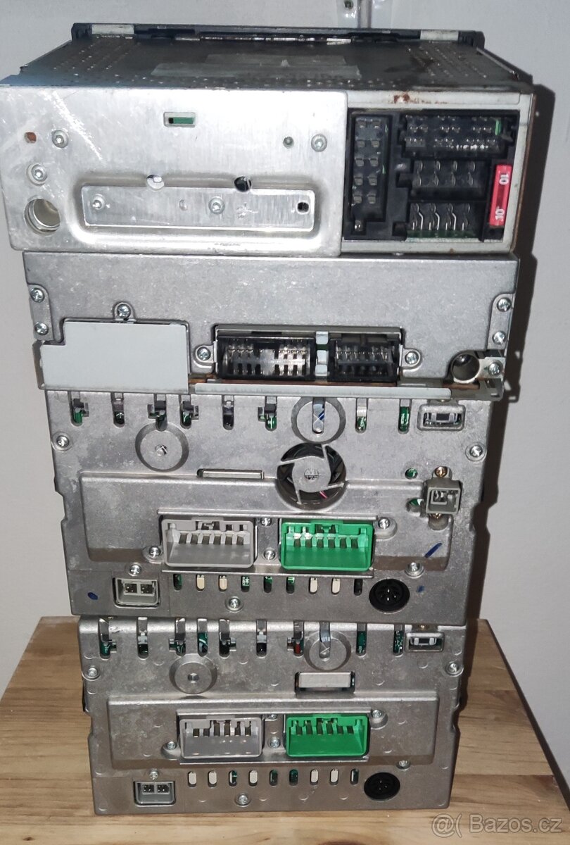 Originální autorádio Volvo - 2