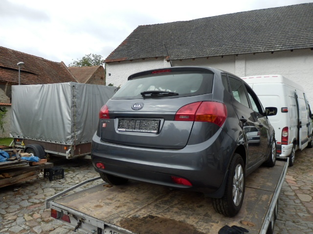 Daruji Kia Venga 1,4i r.v.2012 - 2