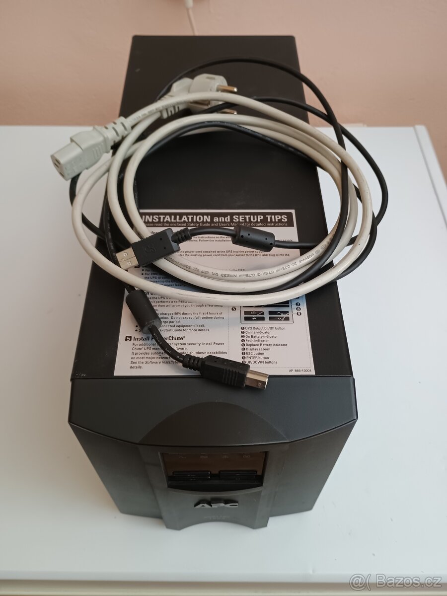 Záložní zdroj APC - 2