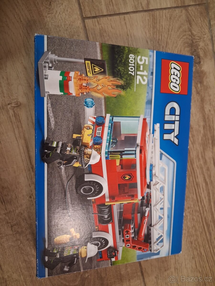 Lego City-Hasičské auto 60107 - 2