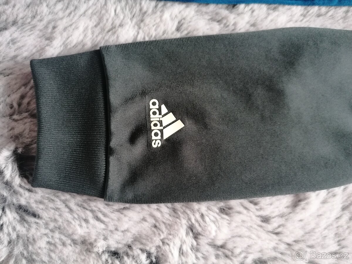 Chlapecká mikina Adidas - 2