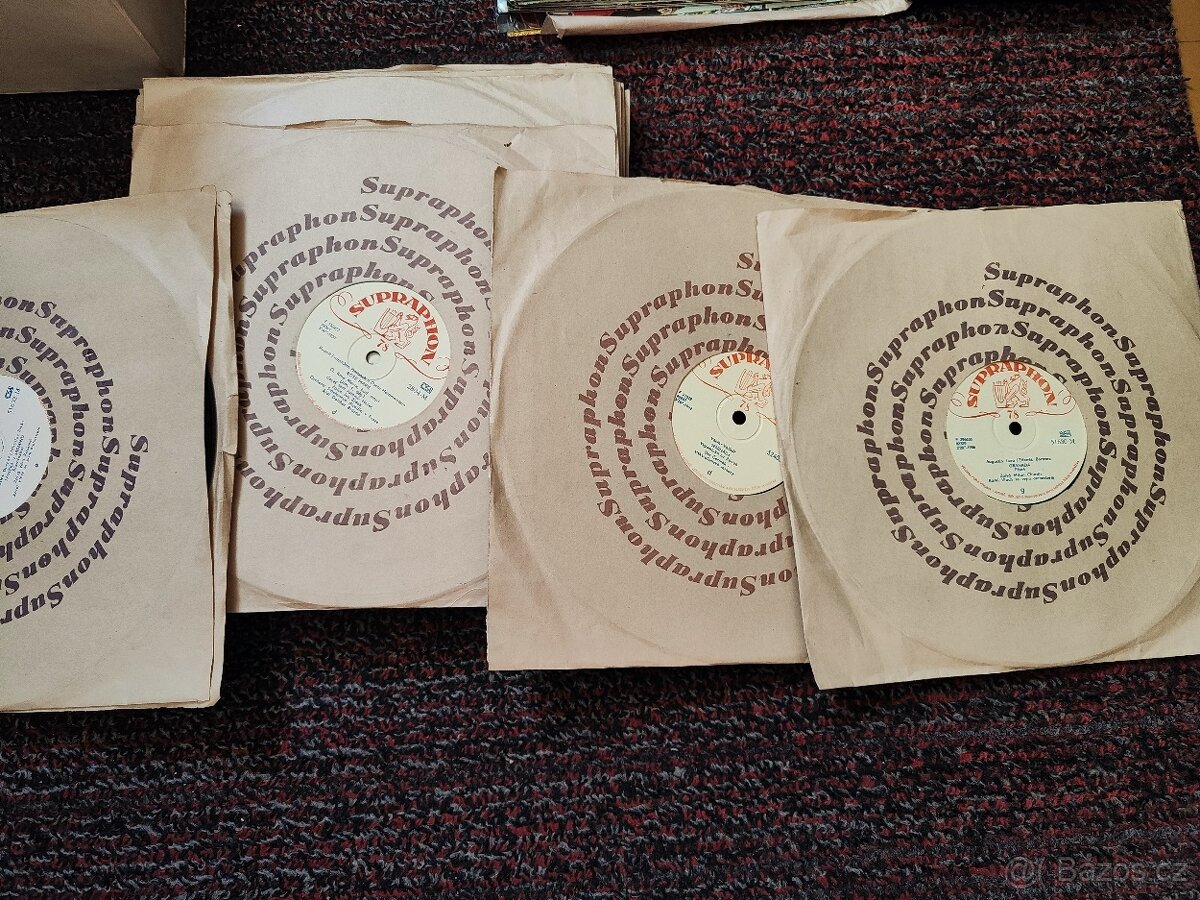 Prodám sadu starých šelakových gramofonových desek značky Su - 2
