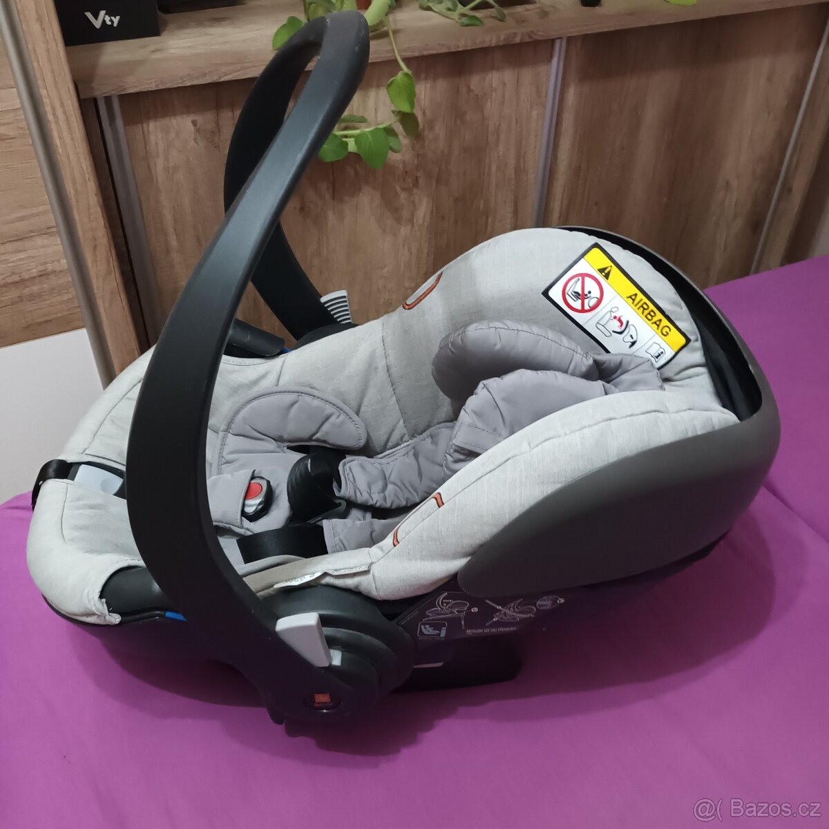 Prodám autosedačku zn.stokke - 2