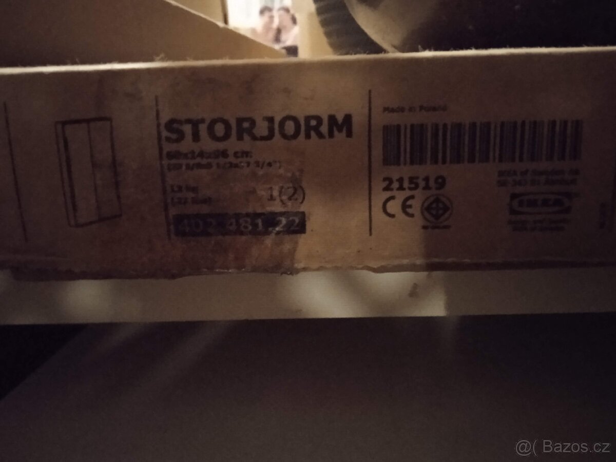 zrcadlová skřínka Ikea - 2