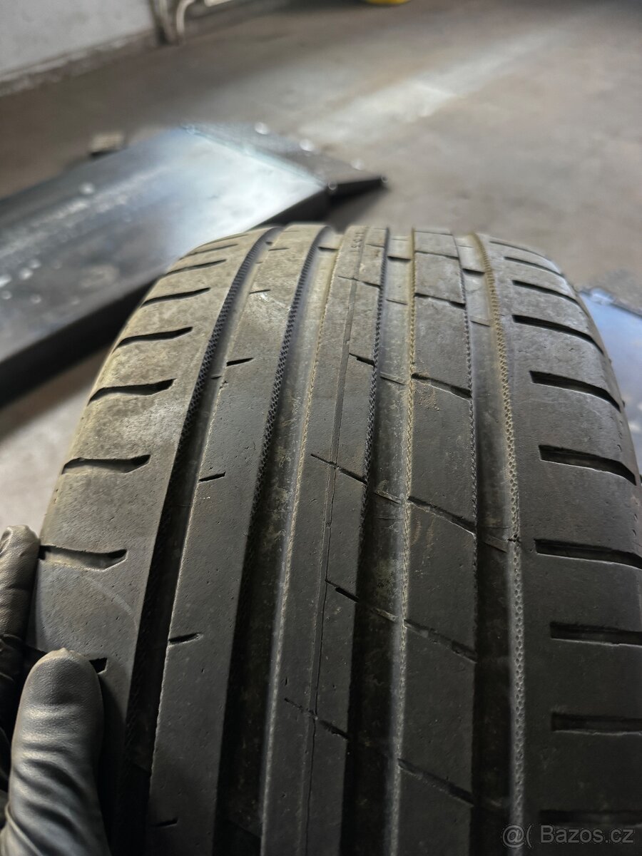 Nokian 225/40/18 - 2