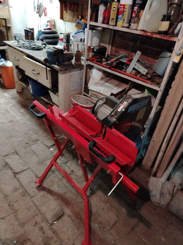 Okružní pila Hecht - 2