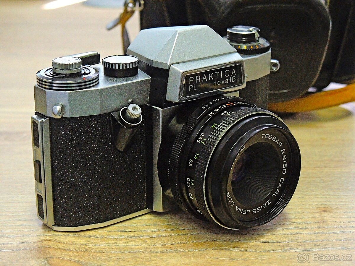 フィルムカメラ PRAKTICA PL NOVA1/ CARL ZEISS TESSAR 50 PRAKTICA PL NOVA1/ CARL ZEISS TESSAR 50 PRAKTICA PL NOVA1/ CARL