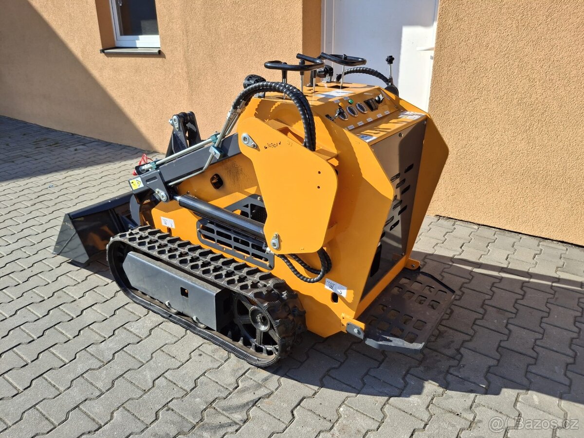 Mini pásový nakladač Skid Steer BCT 400 - 2