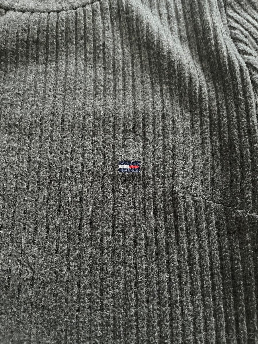 Teplé šedé šaty Tommy Hilfiger - 2