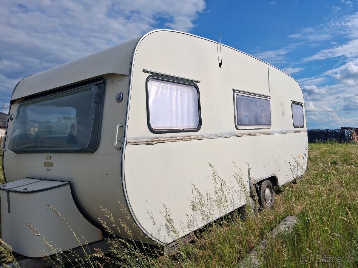 Prodám dvouosý karavan tabbert - 2