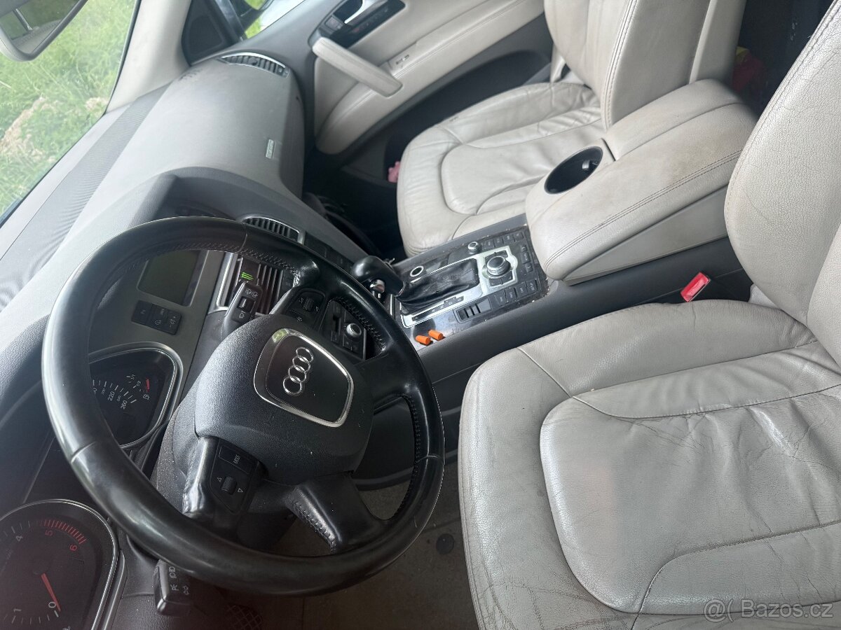 Audi Q7 - 2