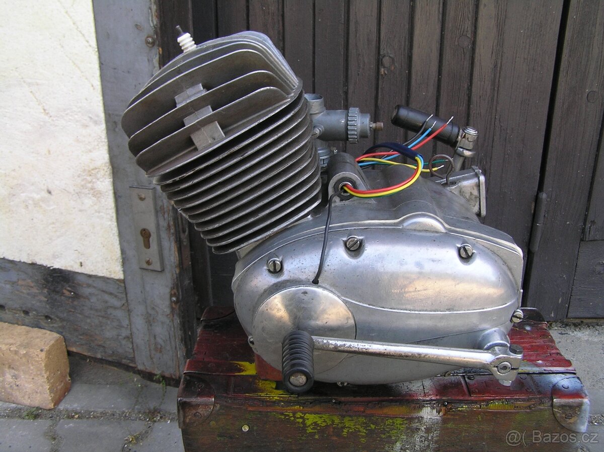 Motor Jawa 90 - 2
