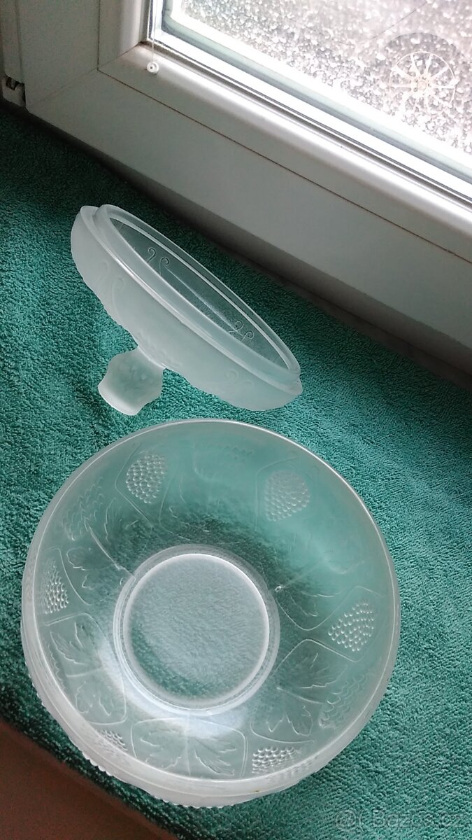vintage doza,vintage velká krabice na dort,vintage cedník - 2