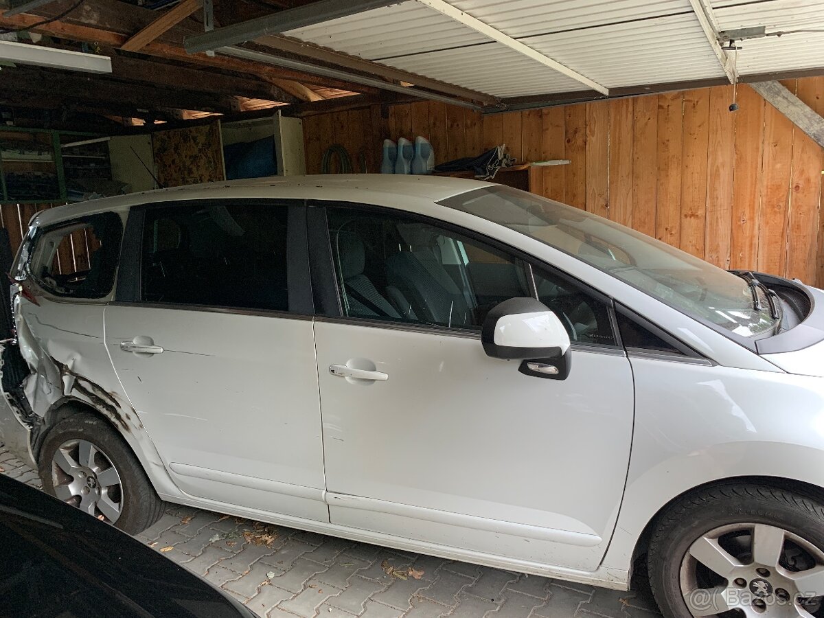 Prodám Peugeot 5008 - 2