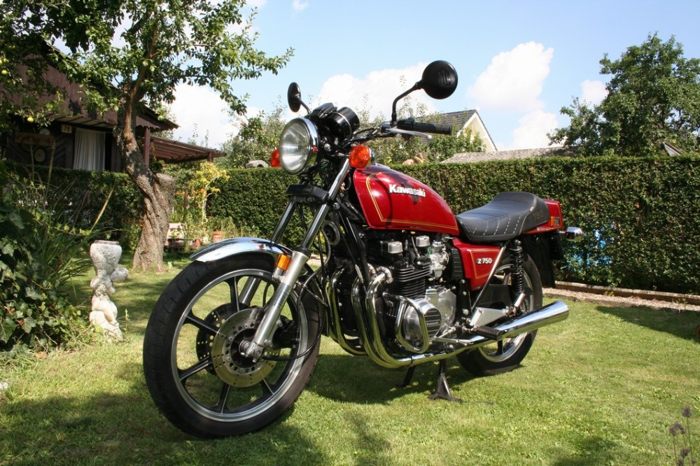 Prodám KAWASAKI 750 KZ E1 - 2