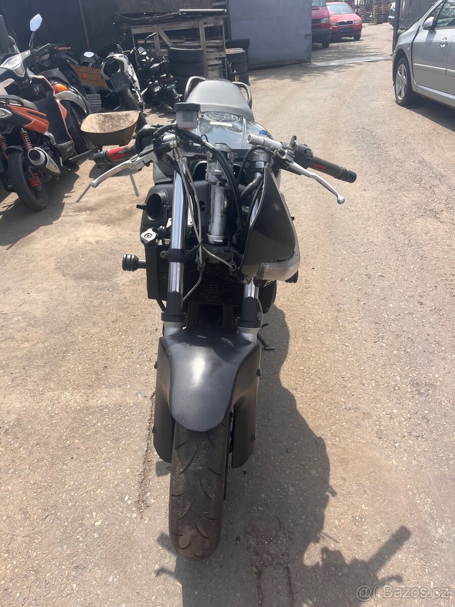Yamaha yzf 600r - 2