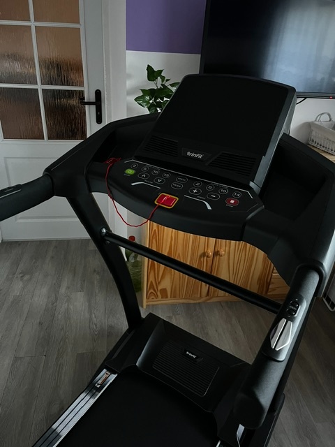 Běžecký pás Trinfit Gara T300i - 2