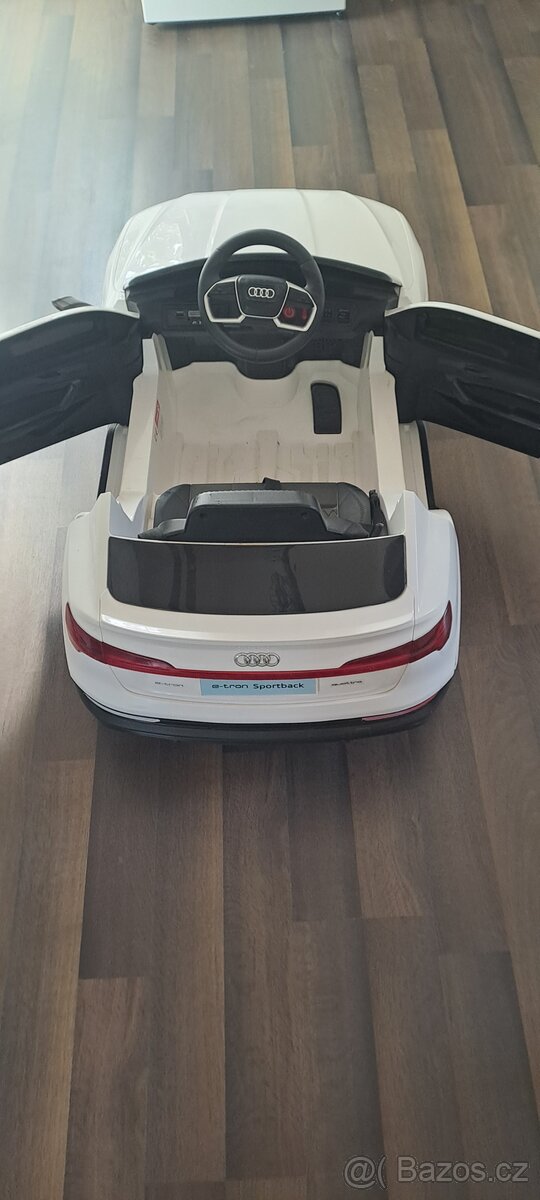 Elektrické auto Audi - 2