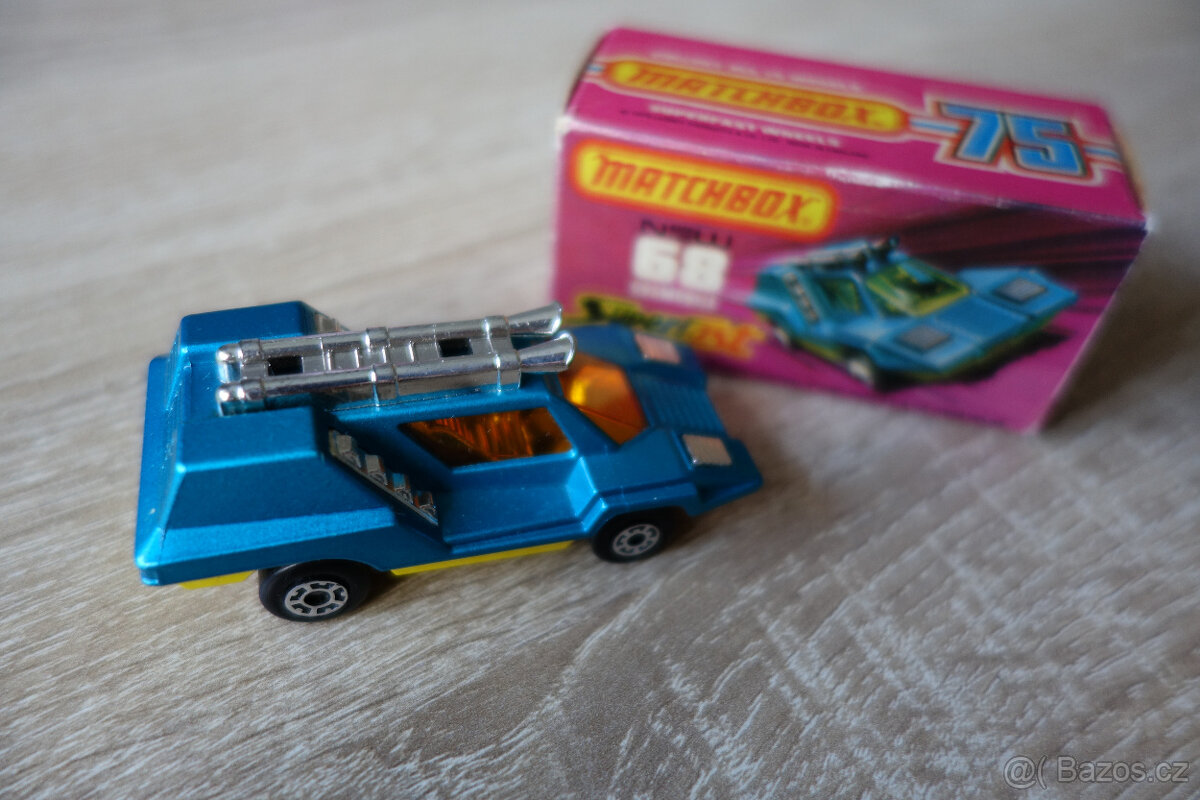 Matchbox Superfast No. 68 Cosmopolitan - 2