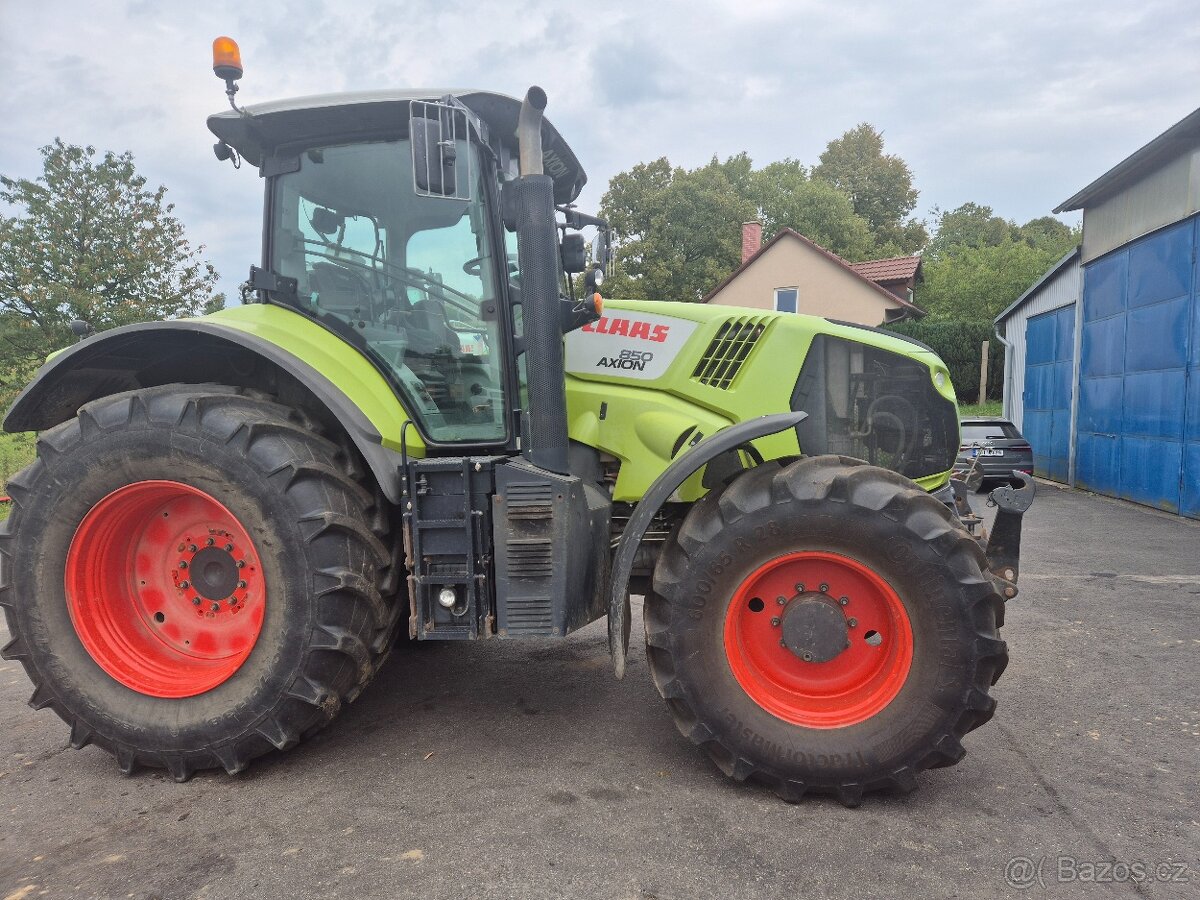 Claas Axion 850 - 2