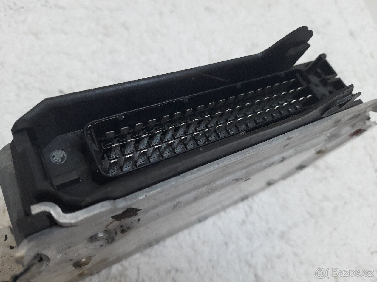 Řídící jednotka BMW e32 / e34 - 2