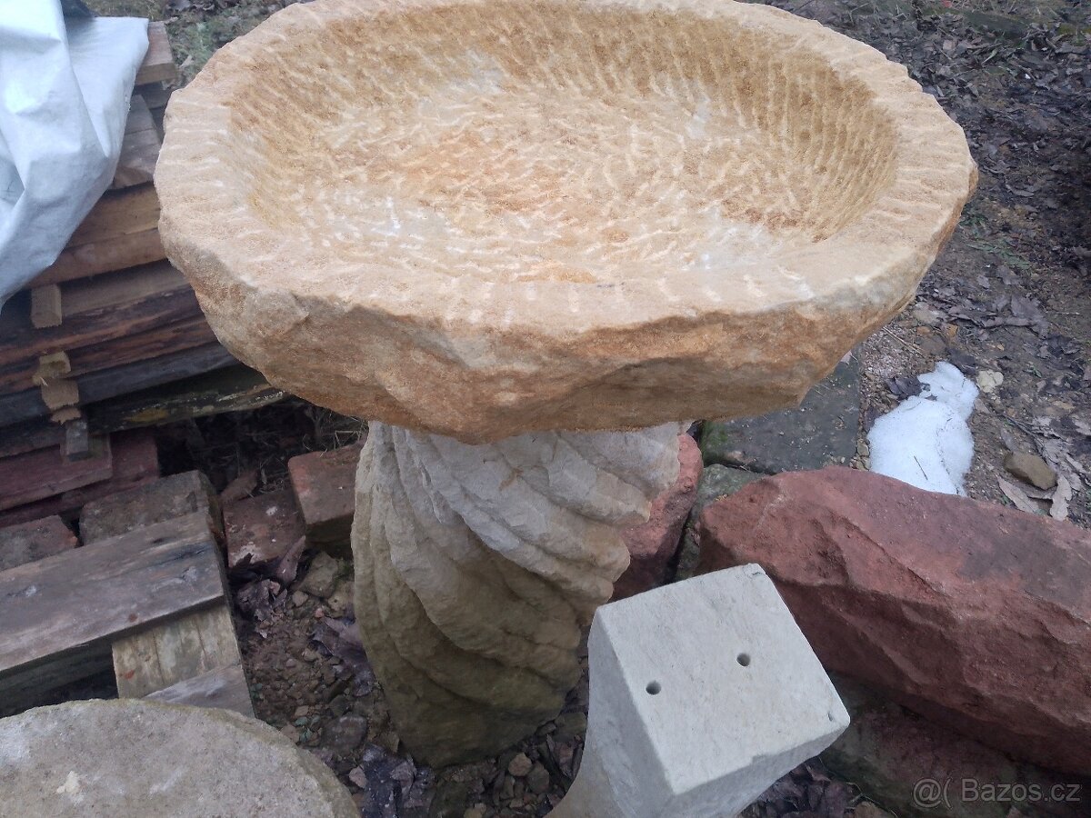 Ptačí koupel z přírodního kamene - 2