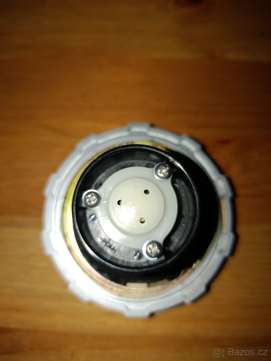 Moto Guzzi v9 bobber 2016 - 2