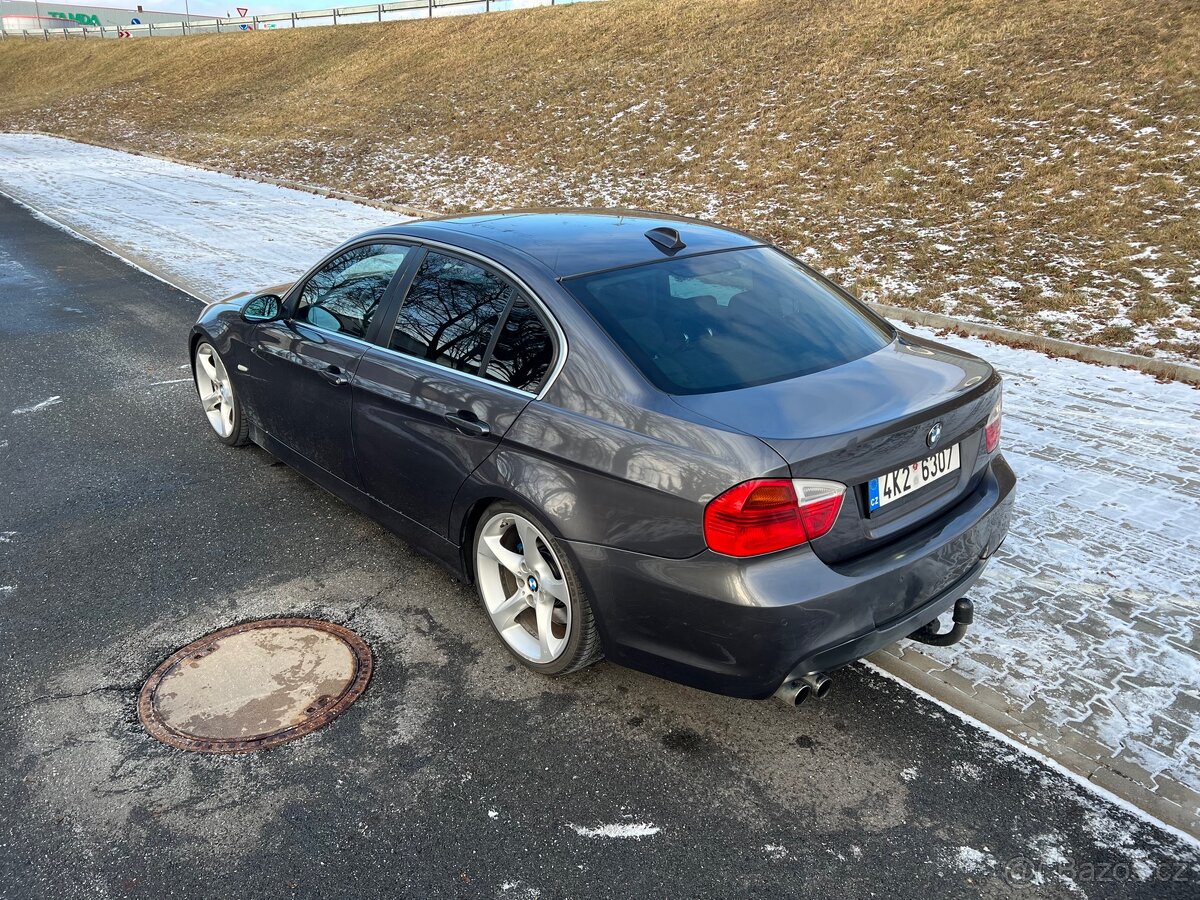 BMW E90 330i MANUÁL N52 | M paket | STK 12/27 - 2