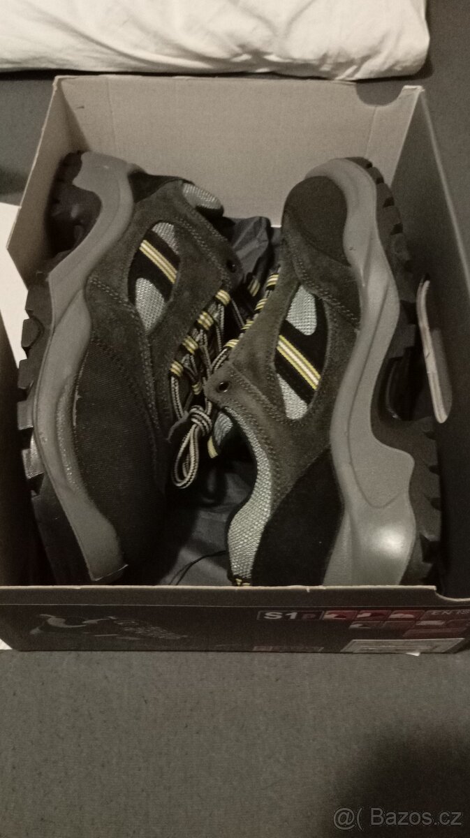 Pracovní boty Bullstar Top S1 (černošedé) - 2