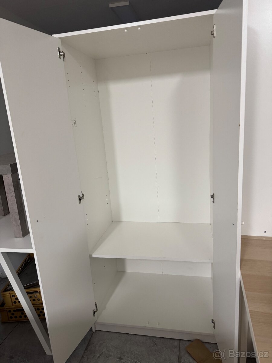Bílá skříň - 2