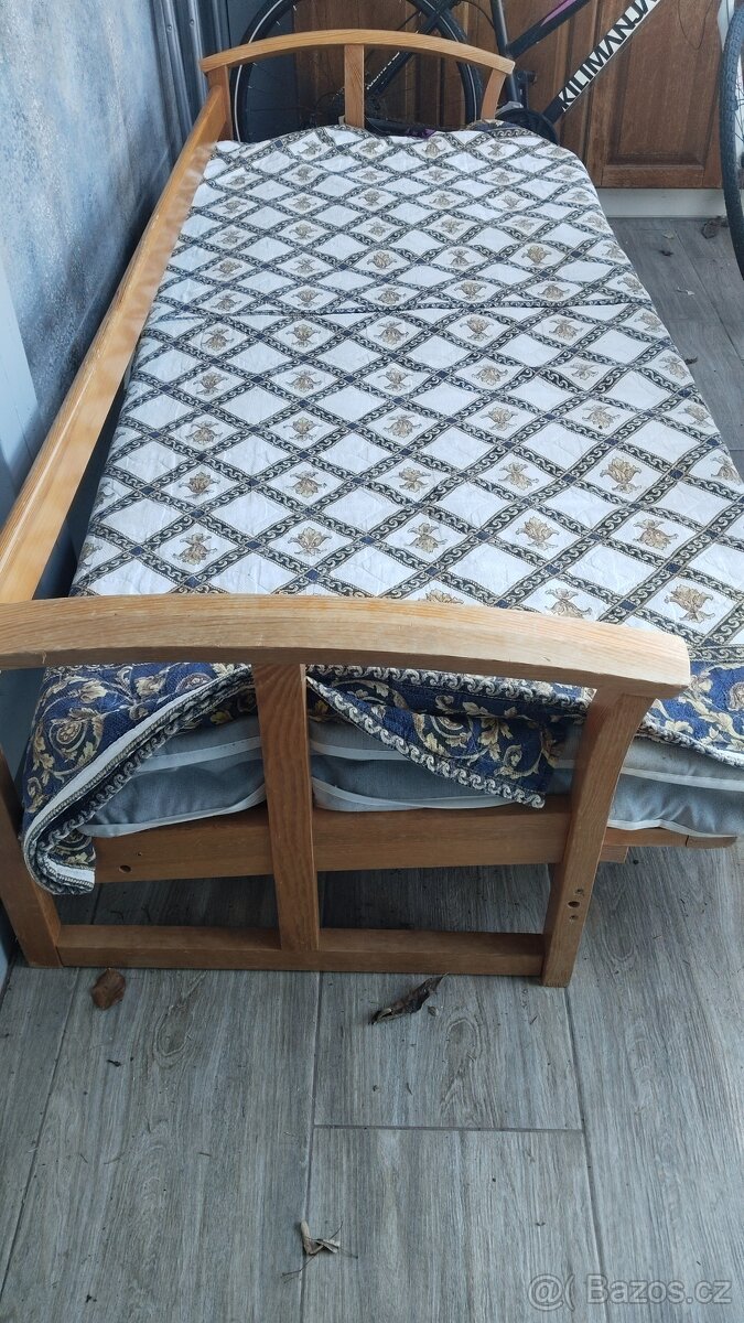 Postel s matrací - 2