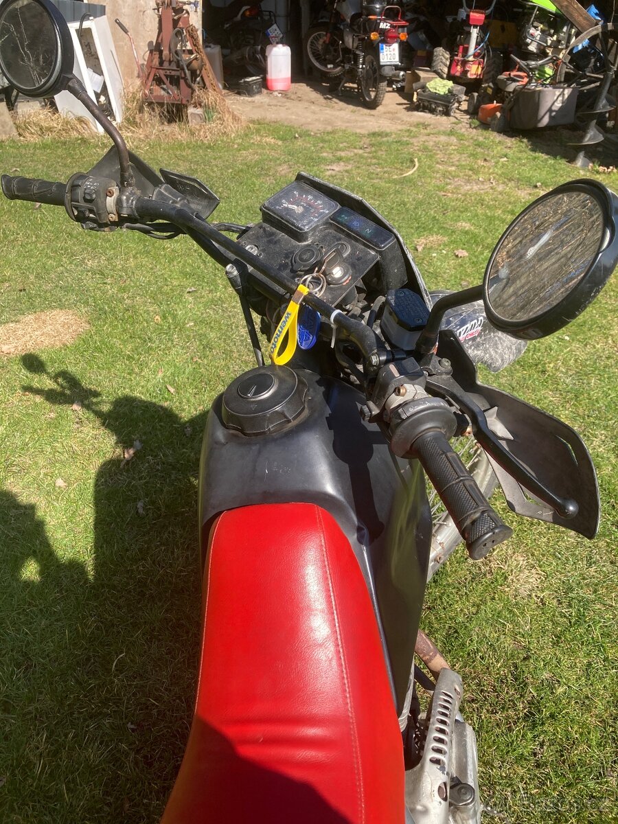 Honda 125 xlr - 2