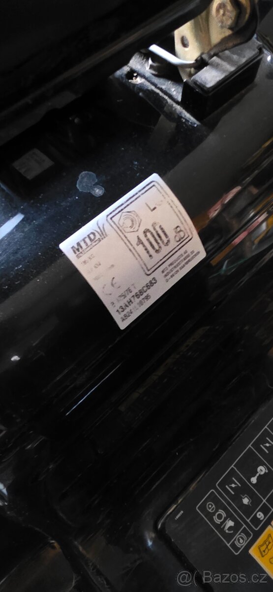 zahradní traktor MTD 125/76T - 2