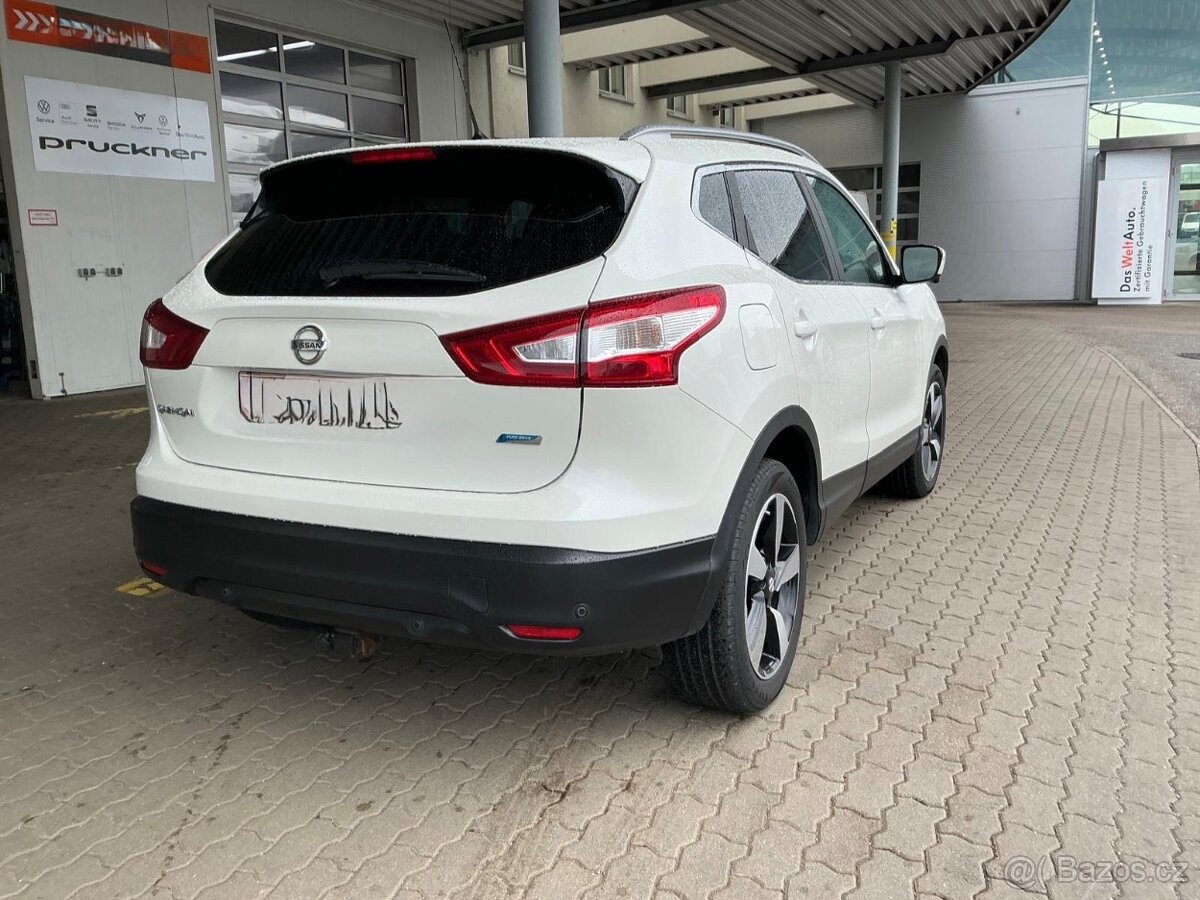NISSAN QASHQAI DCI 2016 servis Full výbava - 2